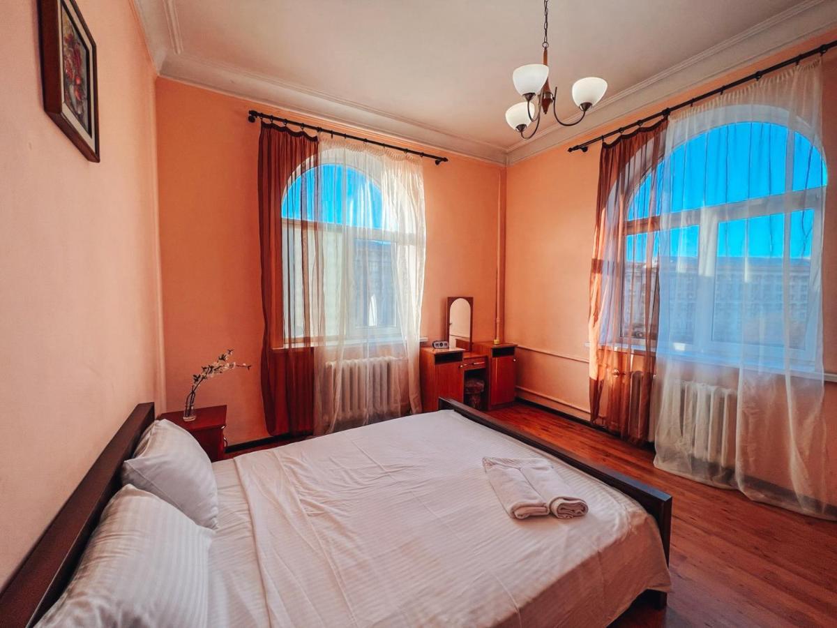 Apartments On Kreshchatik 17 Kyiv Exterior photo